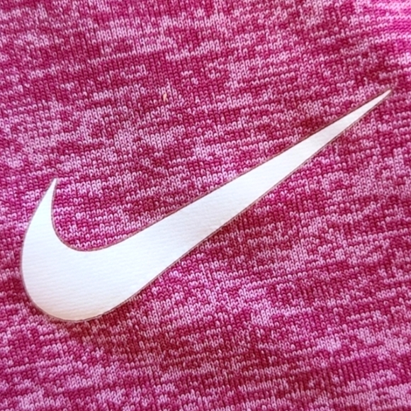 Nike Dri Fit Women's Workout Tees Size Medium - Picture 5 of 12